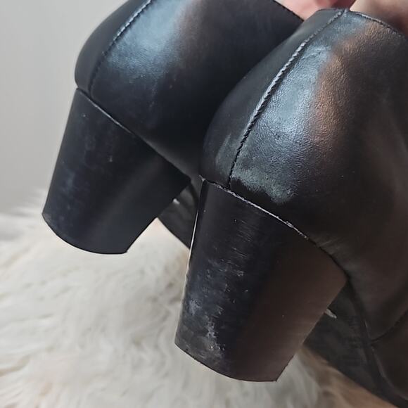 Vionic Orthoheel Black Leather Elastic Strap Ankle Boot - Picture 5 of 11